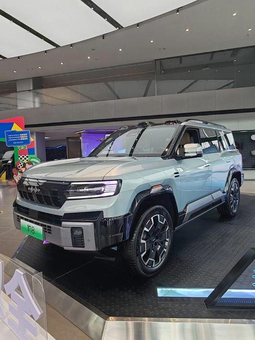 重庆合川区天泽世企业管理咨询比亚迪方程豹硬派越野的爆款，英菲尼迪35周年与你共成长